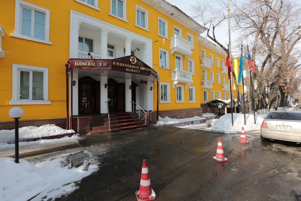 Hotel Ambassador Almaty Esterno foto